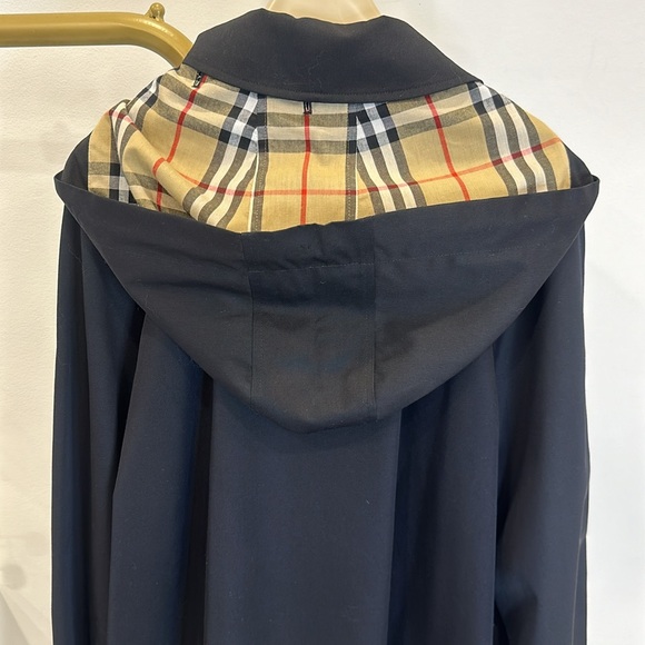 Sold 🚨Burberry Brit Swing Black Trench Raincoat - Picture 5 of 5